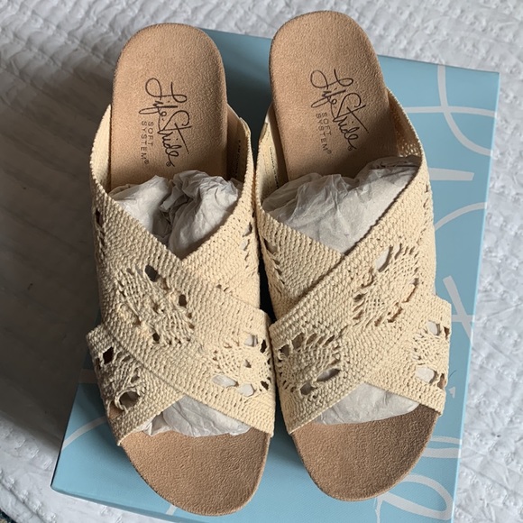 LifeStride wedged sandal - Picture 2 of 6